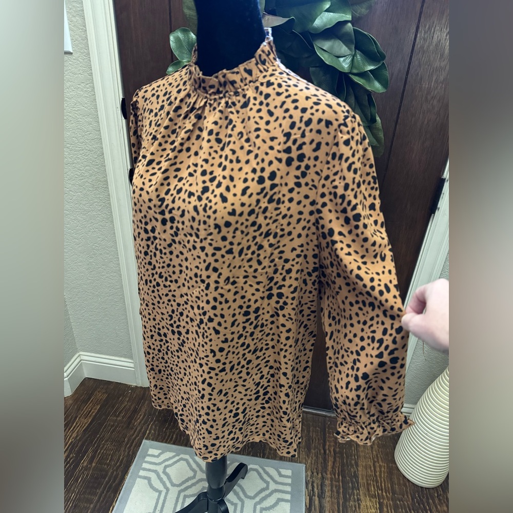 New! Spotted Crew Ruffled Blouse - Picture 5 of 10